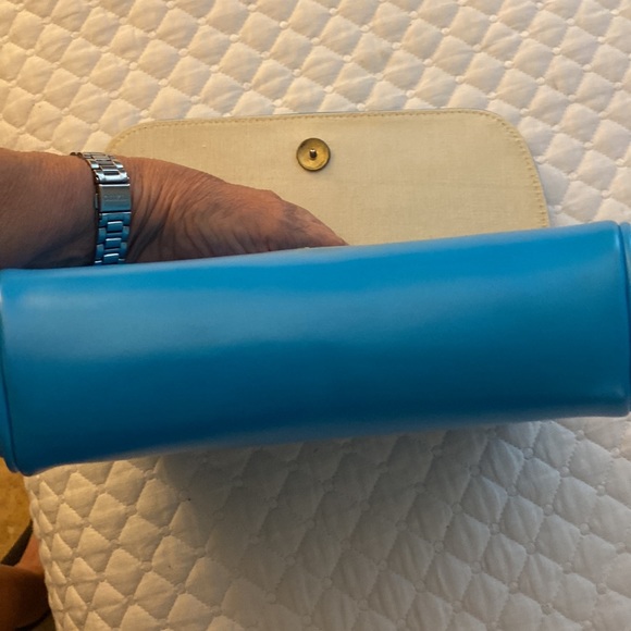 Turquoise Vintage Clutch with Snap Closure - Picture 8 of 9